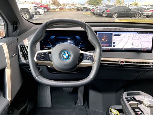 Used 2025 BMW iX xDrive50 image 8