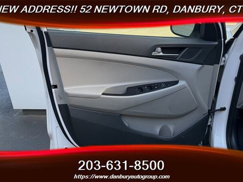 Used 2017 Hyundai Tucson SE AWD/4WD image 10
