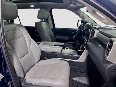 Used 2023 Toyota Sequoia Limited image 26