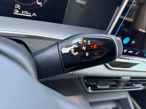 New 2026 Volkswagen Tiguan S AWD/4WD image 21