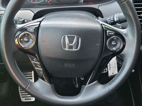 Used 2017 Honda Accord Sport image 16