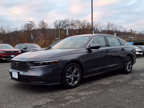 Used 2024 Honda Accord EX image 3