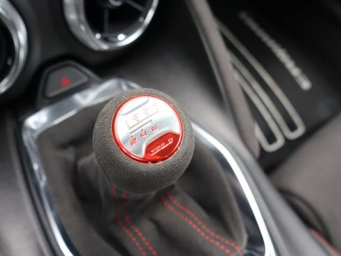 Used 2022 Chevrolet Camaro ZL1 RWD image 10