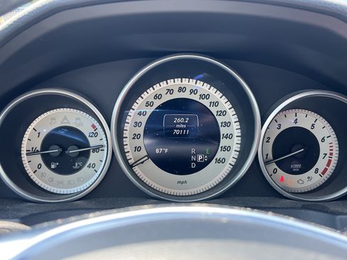Used 2015 Mercedes-Benz E 400 4MATIC Coupe image 21