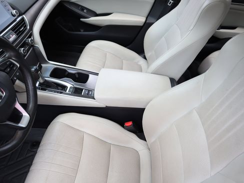 Used 2018 Honda Accord EX-L image 31