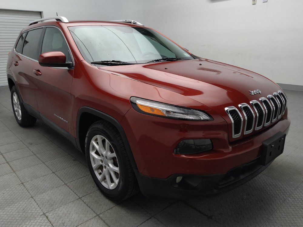 Used 2016 Jeep Cherokee Latitude FWD image 13