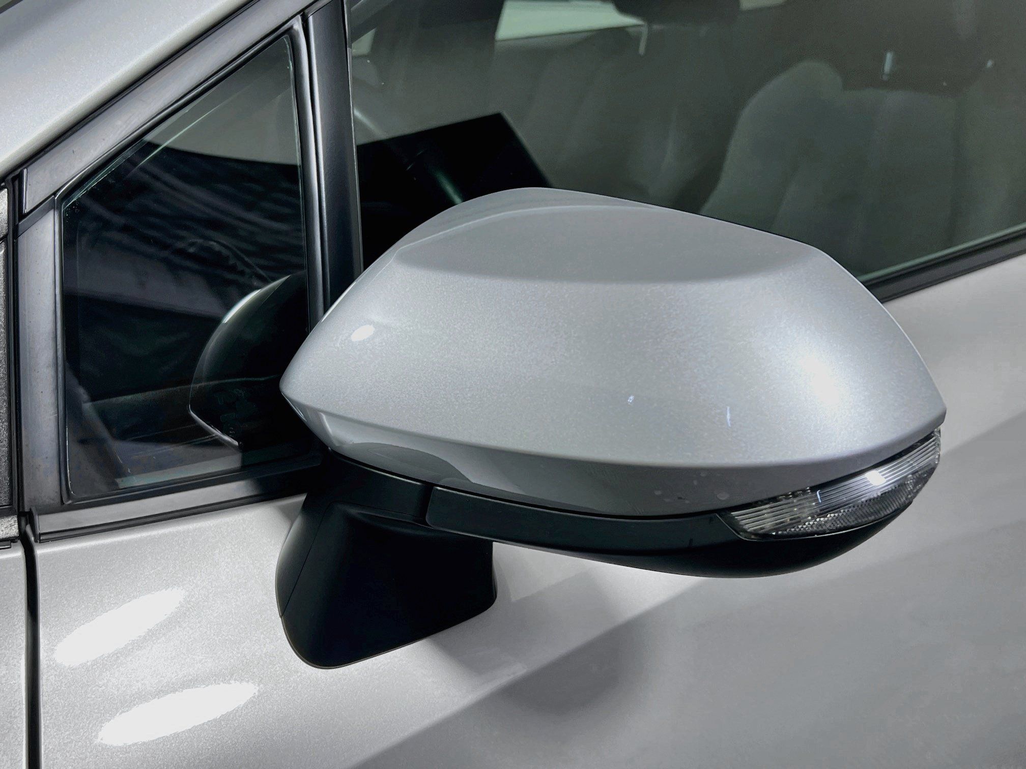 Used 2024 Toyota Corolla SE FWD image 12