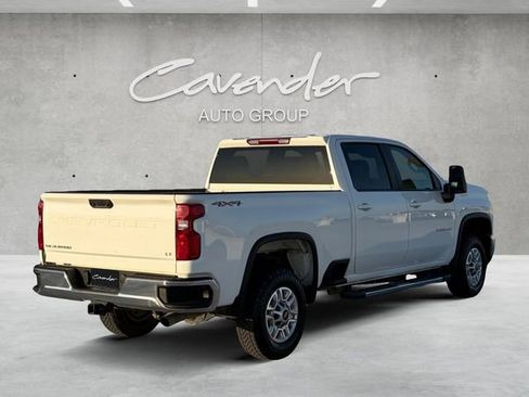Used 2025 Chevrolet Silverado 2500 LT w/ Convenience Package image 16