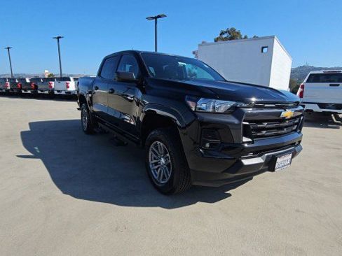 Used 2024 Chevrolet Colorado LT w/ LT Convenience Package RWD image 2