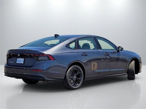 Used 2025 Honda Accord SE image 4
