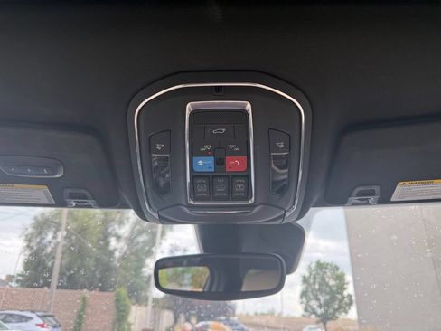 Used 2023 Jeep Grand Cherokee 4WD 4xe image 21