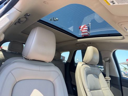 Used 2023 Lincoln Corsair AWD w/ Equipment Group 101A image 29