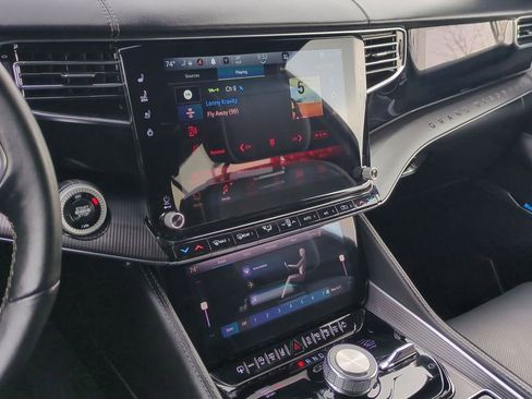 Used 2024 Jeep Grand Wagoneer Series II w/ Quick Order Packagew 28T image 33