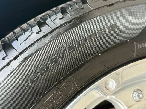 Used 2005 Toyota 4Runner Limited image 30