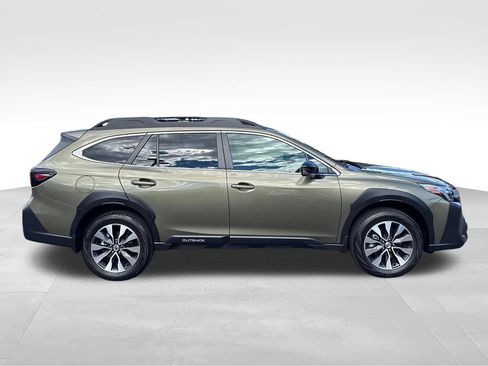 Used 2025 Subaru Outback Limited XT w/ Popular Package #2 AWD/4WD image 10