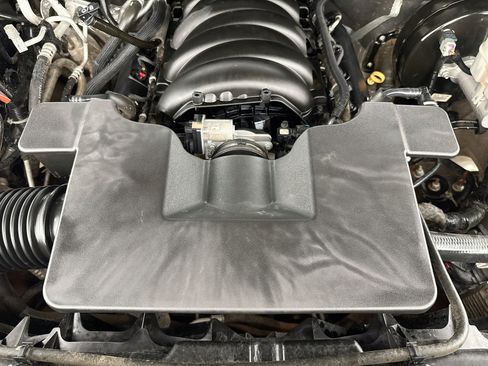 Used 2019 GMC Yukon SLT RWD image 35