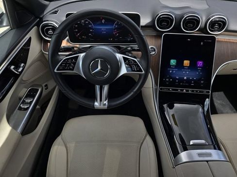 Used 2025 Mercedes-Benz C 300 Sedan image 11