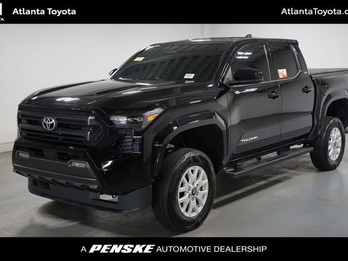 Certified 2025 Toyota Tacoma SR5 AWD/4WD image 1