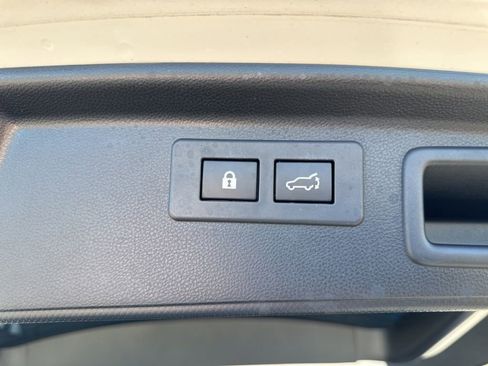 Used 2022 Subaru Forester Premium image 11