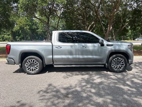 Used 2023 GMC Sierra 1500 Denali Ultimate AWD/4WD image 5