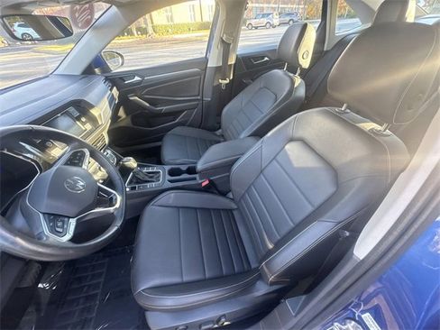 Used 2024 Volkswagen Jetta SE image 12