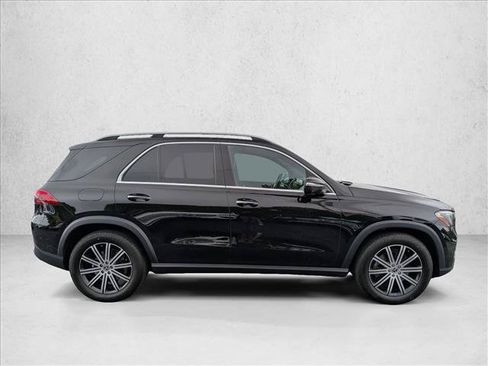 Certified 2025 Mercedes-Benz GLE 450e 4MATIC image 4