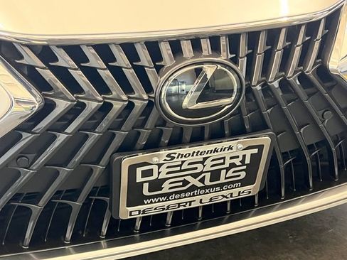 Used 2025 Lexus ES 300h w/ Premium Package FWD image 19