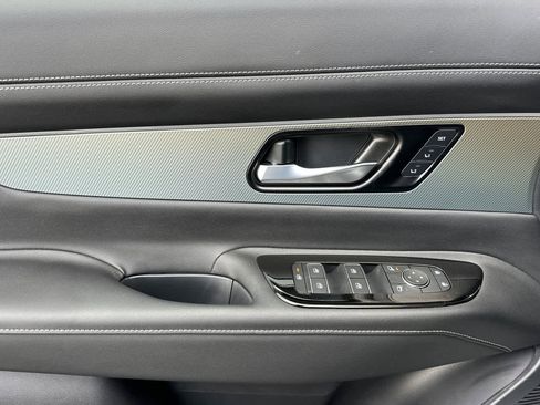 New 2025 Nissan Murano SL image 12