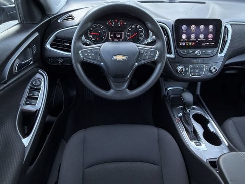 Used 2023 Chevrolet Malibu LT FWD image 11