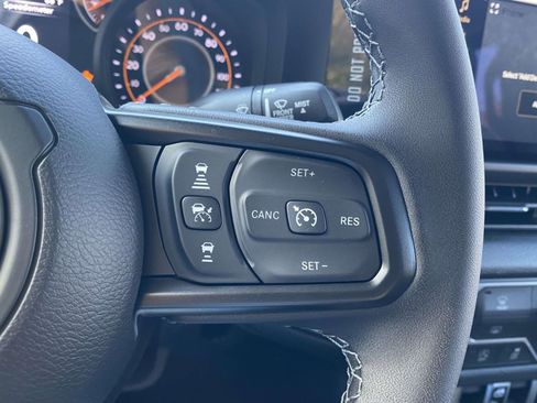 New 2026 Jeep Gladiator Sport image 21