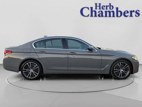 Used 2022 BMW 540i xDrive w/ Premium Package image 11