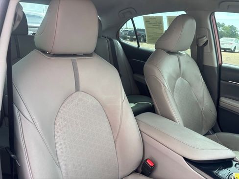 Used 2020 Toyota Camry XSE w/ Carpet Mat Package image 19