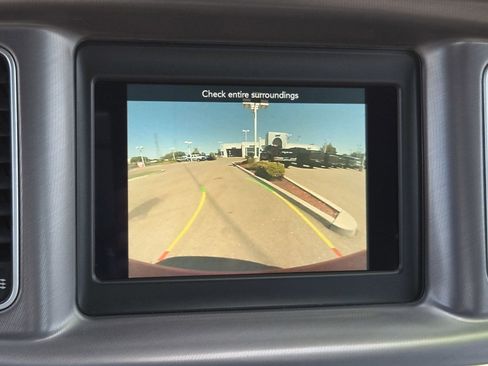 Used 2022 Dodge Charger SXT image 17