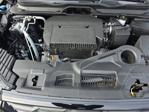 Used 2023 Honda Pilot Sport image 29