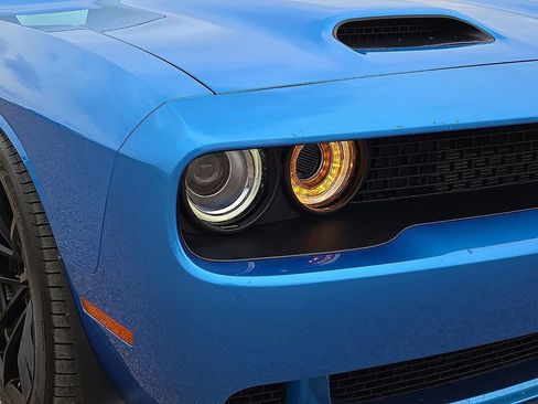 Used 2023 Dodge Challenger SRT Hellcat w/ Driver Convenience Group RWD image 9