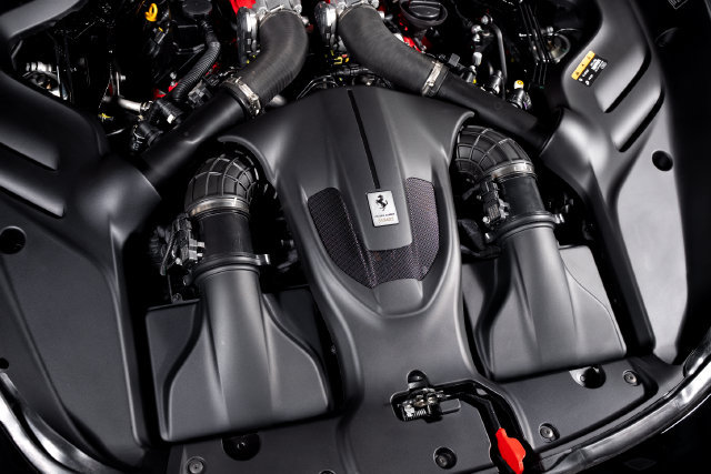 Certified 2025 Ferrari Roma Spider RWD image 16