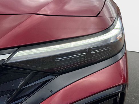 Certified 2025 Hyundai Elantra SEL image 10