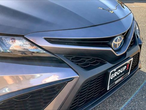 Used 2024 Toyota Camry SE w/ Audio Upgrade Package FWD image 29