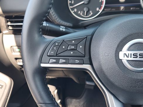 Used 2020 Nissan Sentra SV FWD image 28