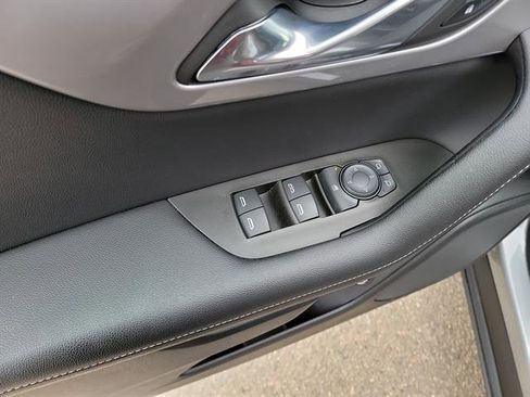 Used 2023 Chevrolet Blazer LT image 13