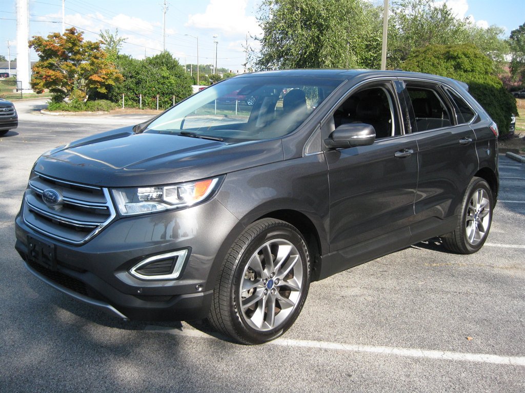 Used 2016 Ford Edge Titanium w/ Equipment Group 302A AWD/4WD image 4