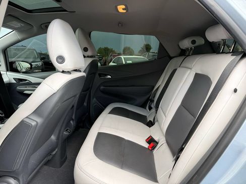 Used 2018 Chevrolet Bolt Premier w/ Driver Confidence II Package FWD image 19