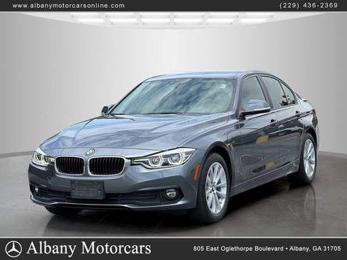 Used 2018 BMW 320i Sedan RWD image 1