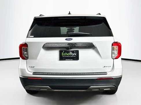 Used 2021 Ford Explorer XLT w/ Equipment Group 202A AWD/4WD image 7
