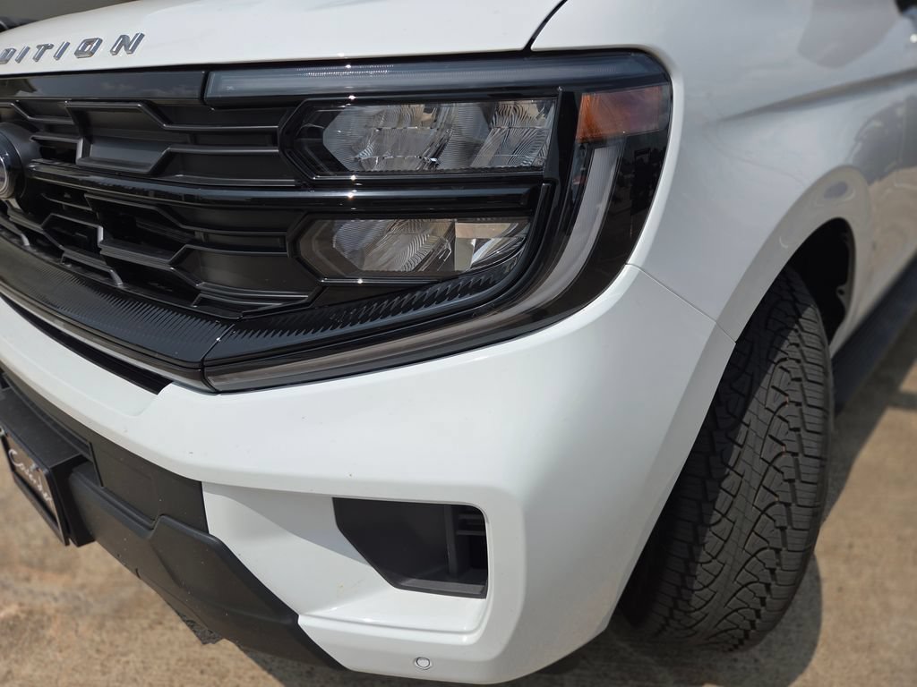 New 2026 Ford Expedition Active RWD image 35