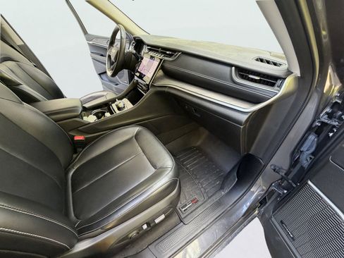 Used 2021 Jeep Grand Cherokee L Limited image 32