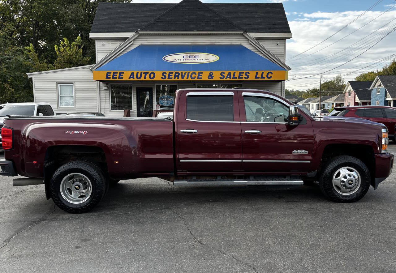Used 2017 Chevrolet Silverado 3500 High Country w/ Duramax Plus Package AWD/4WD image 1