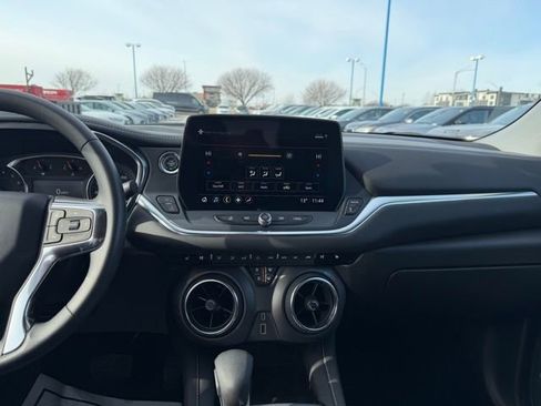 Used 2024 Chevrolet Blazer LT w/ Driver Confidence Package image 17
