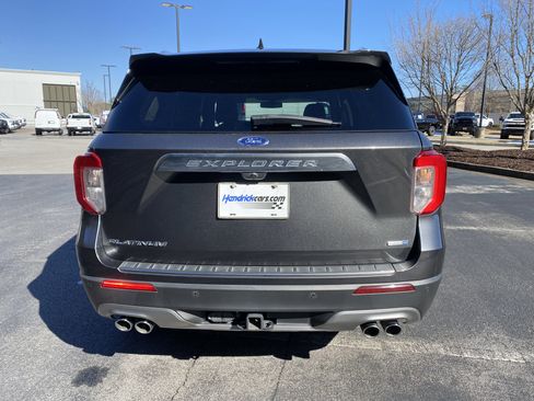 Used 2020 Ford Explorer Platinum w/ Premium Technology Package image 8