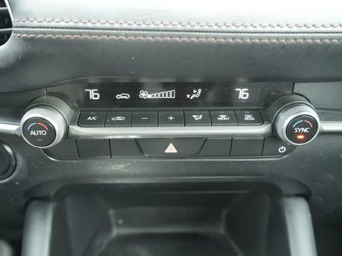 Used 2024 MAZDA MAZDA3 s image 33